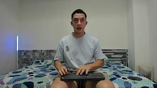 davinalhot online show from 19, 4, 2026