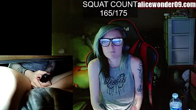 alicewonder09 online show from 6, 3, 2025