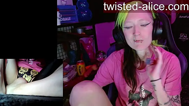 alicewonder09 online show from 8, 4, 2026