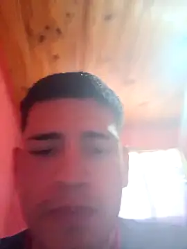 Snapshot of ynose2 chatting on 8, 10, 2025 ynose2 online show from 8, 10, 2025