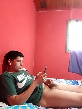 Snapshot of ynose2 chatting on 17, 10, 2025 ynose2 online show from 17, 10, 2025