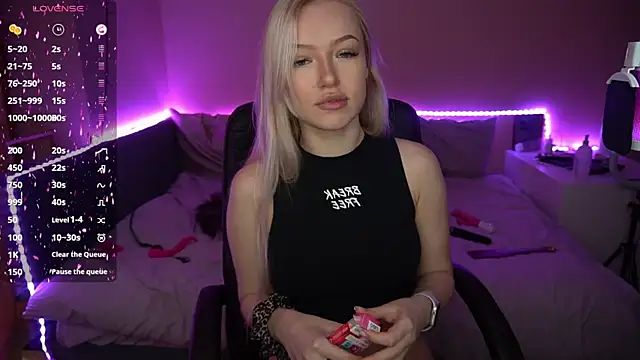 AmandaFiree online show from 26, 2, 2025