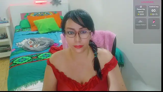 Snapshot of hottplay chatting on 18, 7, 2026 hottplay online show from 18, 7, 2026