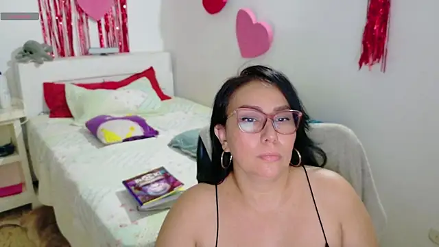 hottplay online show from 23, 2, 2026