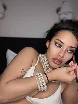 Snapshot of MistressBelleNoire chatting on 15, 2, 2025 MistressBelleNoire online show from 15, 2, 2025