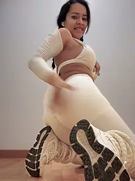 Snapshot of MistressBelleNoire chatting on 2, 2, 2025 MistressBelleNoire online show from 2, 2, 2025