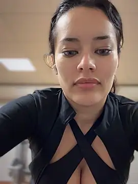 Snapshot of MistressBelleNoire chatting on 5, 2, 2025 MistressBelleNoire online show from 5, 2, 2025