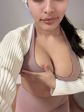 Snapshot of MistressBelleNoire chatting on 4, 2, 2025 MistressBelleNoire online show from 4, 2, 2025