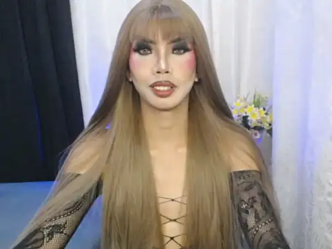Snapshot of MirabelleNotch chatting on 9, 2, 2026 MirabelleNotch online show from 9, 2, 2026