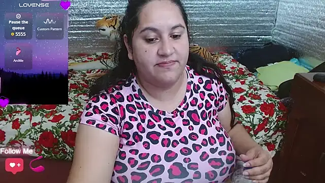 EMILY-NESSA online show from 12, 11, 2025