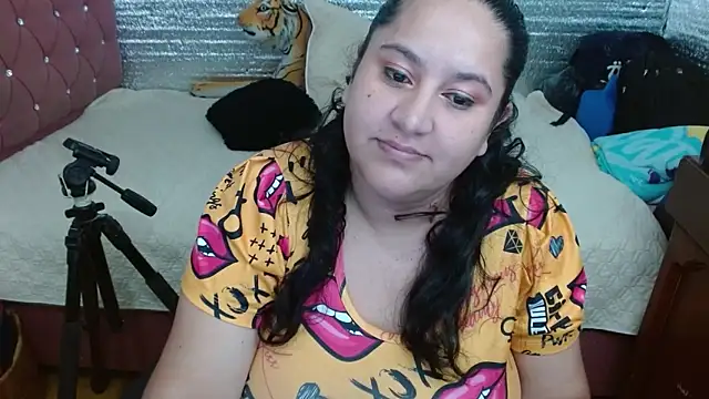 EMILY-NESSA online show from 11, 5, 2026
