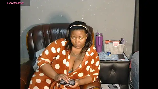 caramelbooty69 online show from 11, 11, 2025