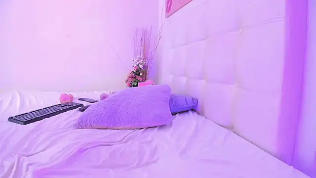 Lulu exotic1 online show from 17, 12, 2025