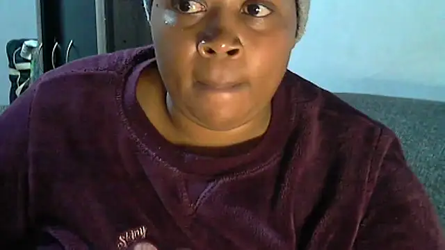 Snapshot of Sexy-queen99xx chatting on 15, 5, 2026 Sexy-queen99xx online show from 15, 5, 2026