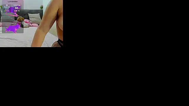 Snapshot of AnnieBellee chatting on 7, 5, 2026 AnnieBellee online show from 7, 5, 2026