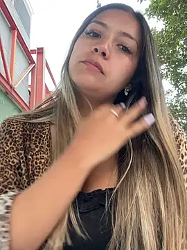 alana 69 online show from 5, 3, 2025