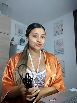 Snapshot of alana_69 chatting on 8, 7, 2026 alana 69 online show from 8, 7, 2026
