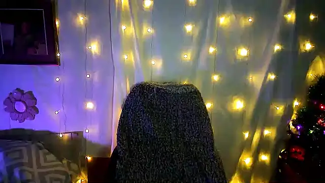 Victoria Marks online show from 14, 12, 2024