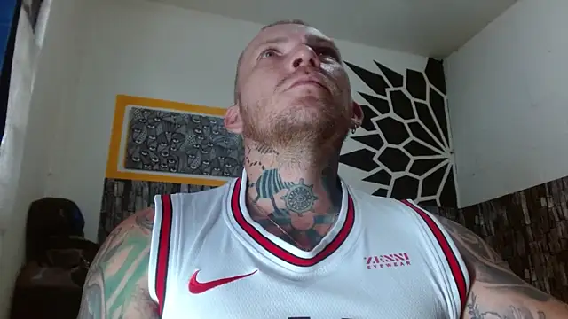 stripnolimits online show from 15, 4, 2026