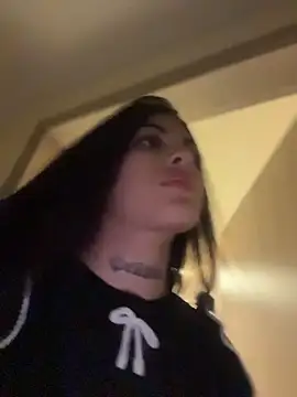 Sarasanders 4 online show from 4, 11, 2025