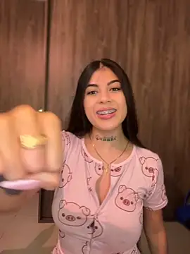 Sarasanders 4 online show from 17, 9, 2025