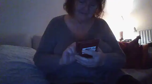 Snapshot of sheerazade chatting on 1, 12, 2024 sheerazade online show from 1, 12, 2024