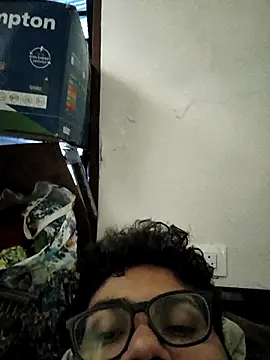 Snapshot of thebrownboi01 chatting on 12, 11, 2025 thebrownboi01 online show from 12, 11, 2025