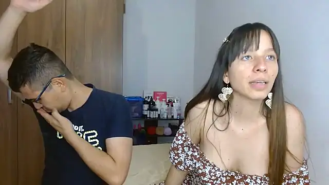 Snapshot of Isaandysex2428 chatting on 12, 6, 2026 Isaandysex2428 online show from 12, 6, 2026