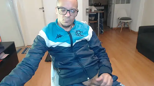Snapshot of guachin_hunk chatting on 7, 6, 2026 guachin hunk online show from 7, 6, 2026