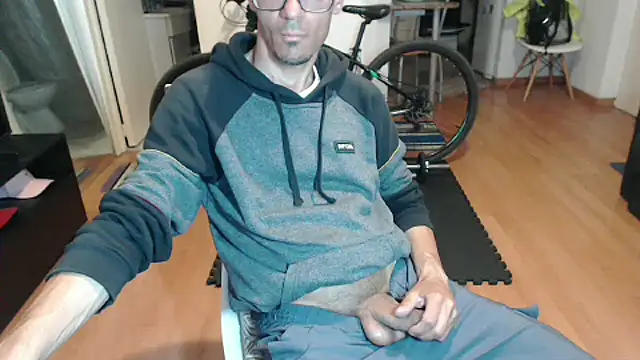 guachin hunk online show from 1, 10, 2025