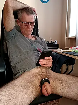 Snapshot of sergeysas chatting on 3, 4, 2026 sergeysas online show from 3, 4, 2026