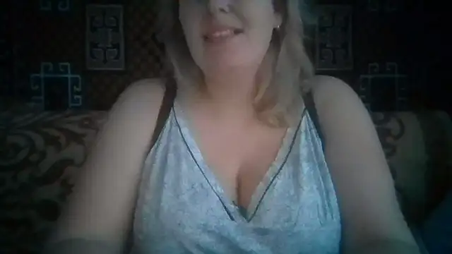 Snapshot of Diana_Britt chatting on 15, 12, 2025 Diana Britt online show from 15, 12, 2025