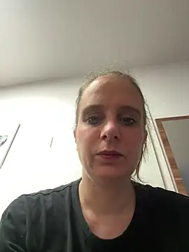 Snapshot of LadyChantale chatting on 30, 4, 2026 LadyChantale online show from 30, 4, 2026