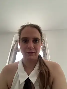 LadyChantale online show from 17, 6, 2026