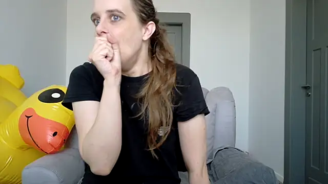LadyChantale online show from 11, 7, 2026