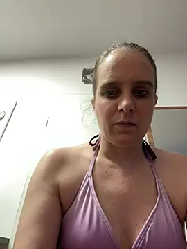 Snapshot of LadyChantale chatting on 6, 5, 2026 LadyChantale online show from 6, 5, 2026