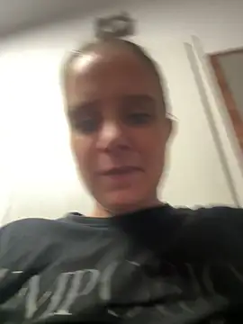 Snapshot of LadyChantale chatting on 16, 5, 2026 LadyChantale online show from 16, 5, 2026