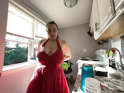 Snapshot of Snowbunnycake_131 chatting on 12, 7, 2026 Snowbunnycake 131 online show from 12, 7, 2026