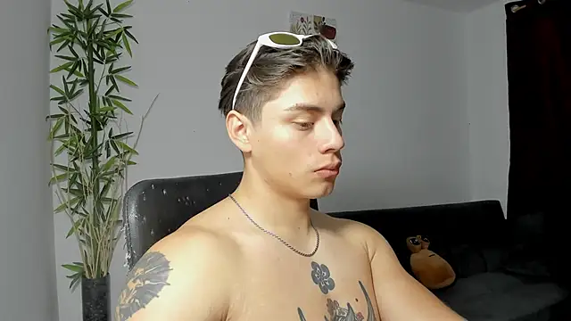 Giordano Russo online show from 3, 3, 2025