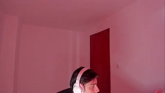 Giordano Russo online show from 5, 11, 2025