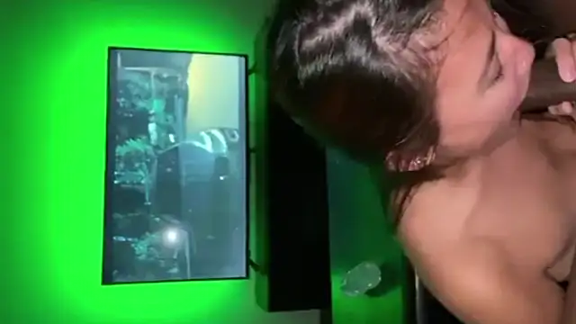 Snapshot of suddencums chatting on 10, 11, 2025 suddencums online show from 10, 11, 2025