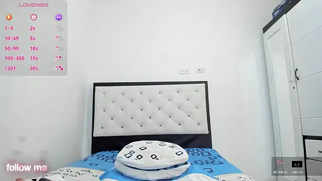 CuteLatinaxx online show from 5, 11, 2025