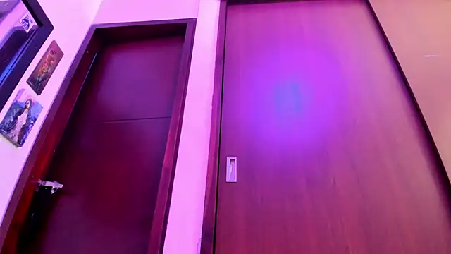 Snapshot of _Lunnaa_ chatting on 26, 1, 2025 Lunnaa online show from 26, 1, 2025