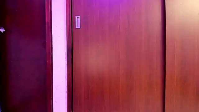 Snapshot of _Lunnaa_ chatting on 17, 3, 2025 Lunnaa online show from 17, 3, 2025