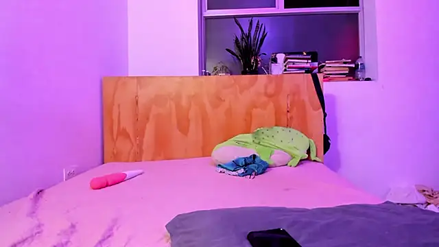 Snapshot of _Lunnaa_ chatting on 26, 1, 2025 Lunnaa online show from 26, 1, 2025