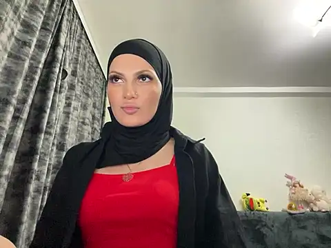 GumusGuray online show from 9, 3, 2025