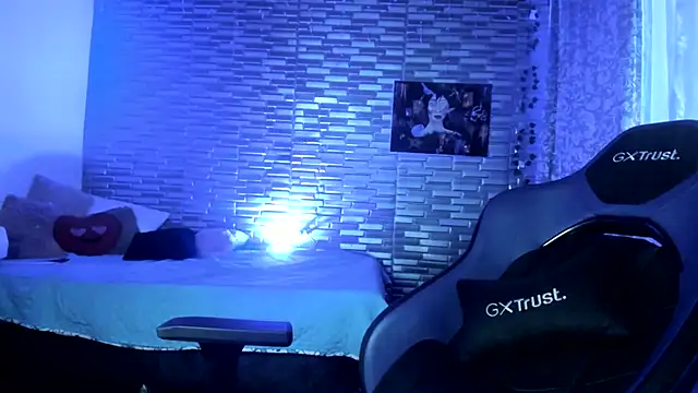 Ginger Sweetty online show from 22, 5, 2026