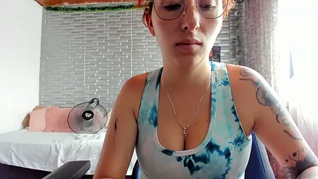 Ginger Sweetty online show from 10, 4, 2026