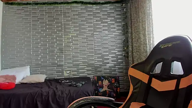 Ginger Sweetty online show from 16, 3, 2026