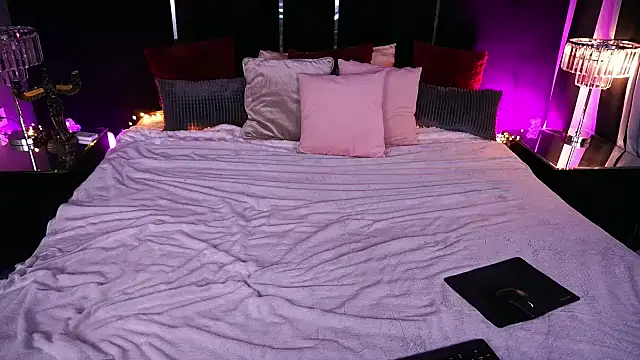 CassandraGood online show from 8, 4, 2026